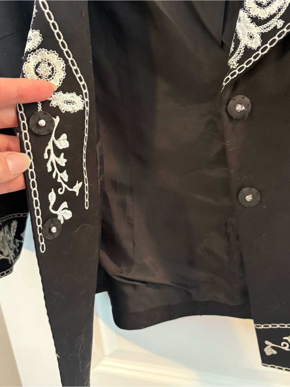 Black Embroidered Floral Blazer by Tristan and Iseut - Picture 6 of 8